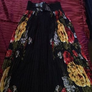 Cute long Mexican Skirt